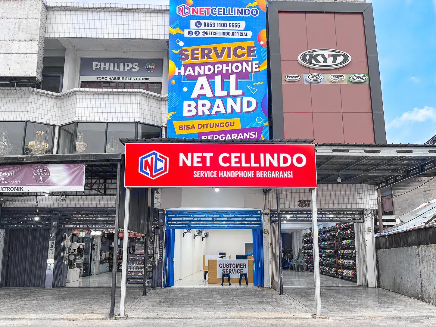 Toko NET CELLINDO BANJARMASIN — servis HP di Banjarmasin, Sebelah toko helm KYT, dekat simpang tiga Jl. Veteran